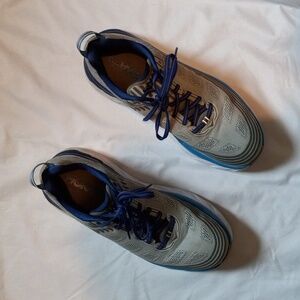 Hoka One One Bondi 6 Men’s gray and blue lace up athletic sneakers Size 10.5